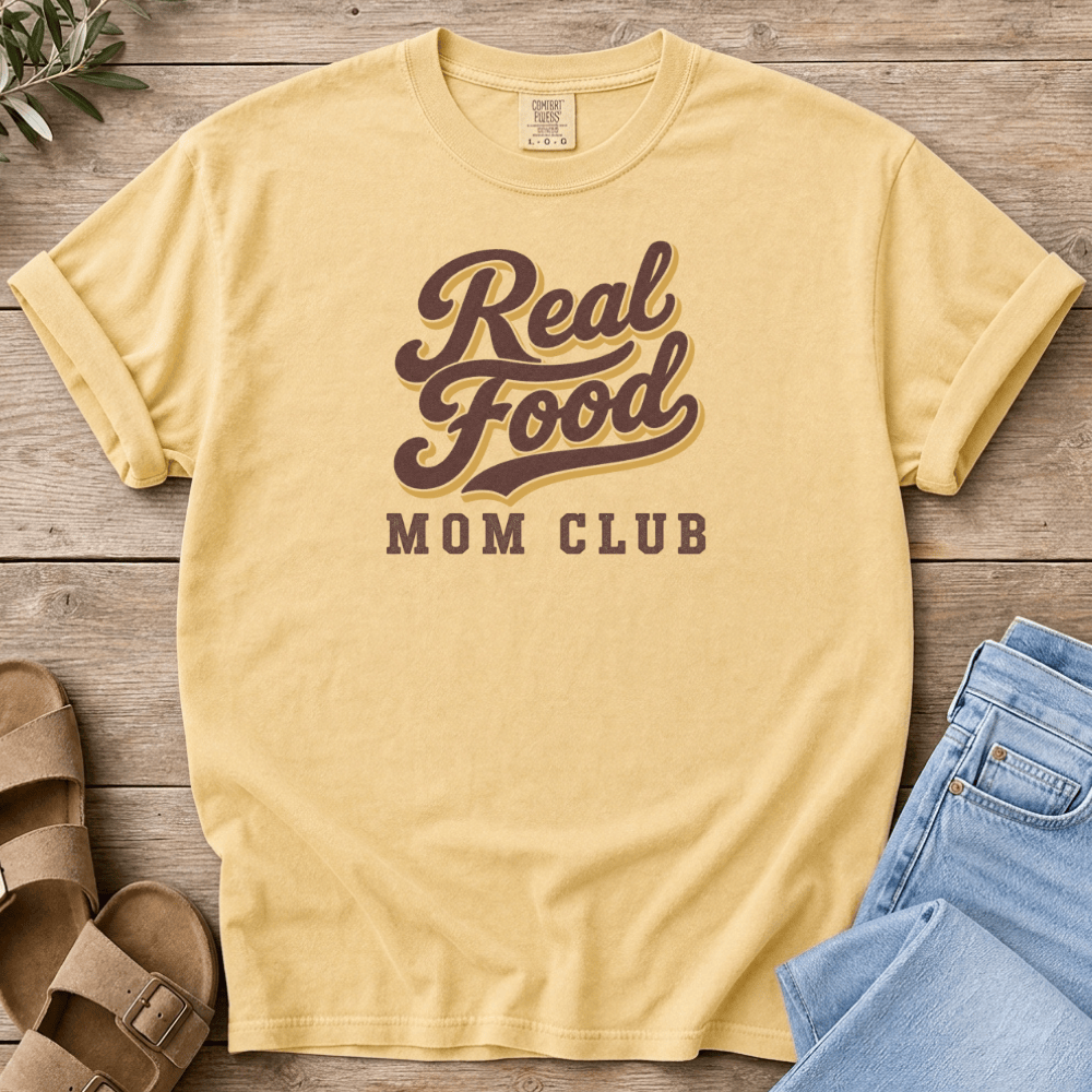 Nourish with Britt T-Shirt Real Food Club T-Shirt Retro Real Food Mom Club T-Shirt