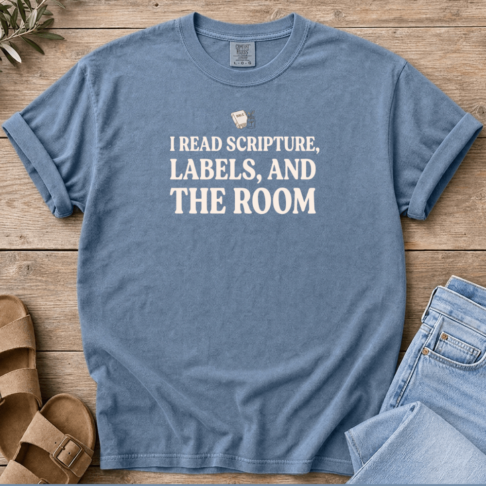Nourish with Britt T-Shirt I Read T-Shirt I Read Scripture, Labels, and the Room T-Shirt | Crunchy Christian Mom Tee