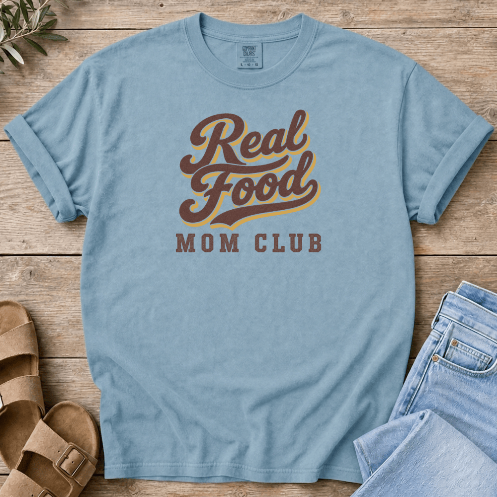 Nourish with Britt T-Shirt Real Food Club T-Shirt Retro Real Food Mom Club T-Shirt