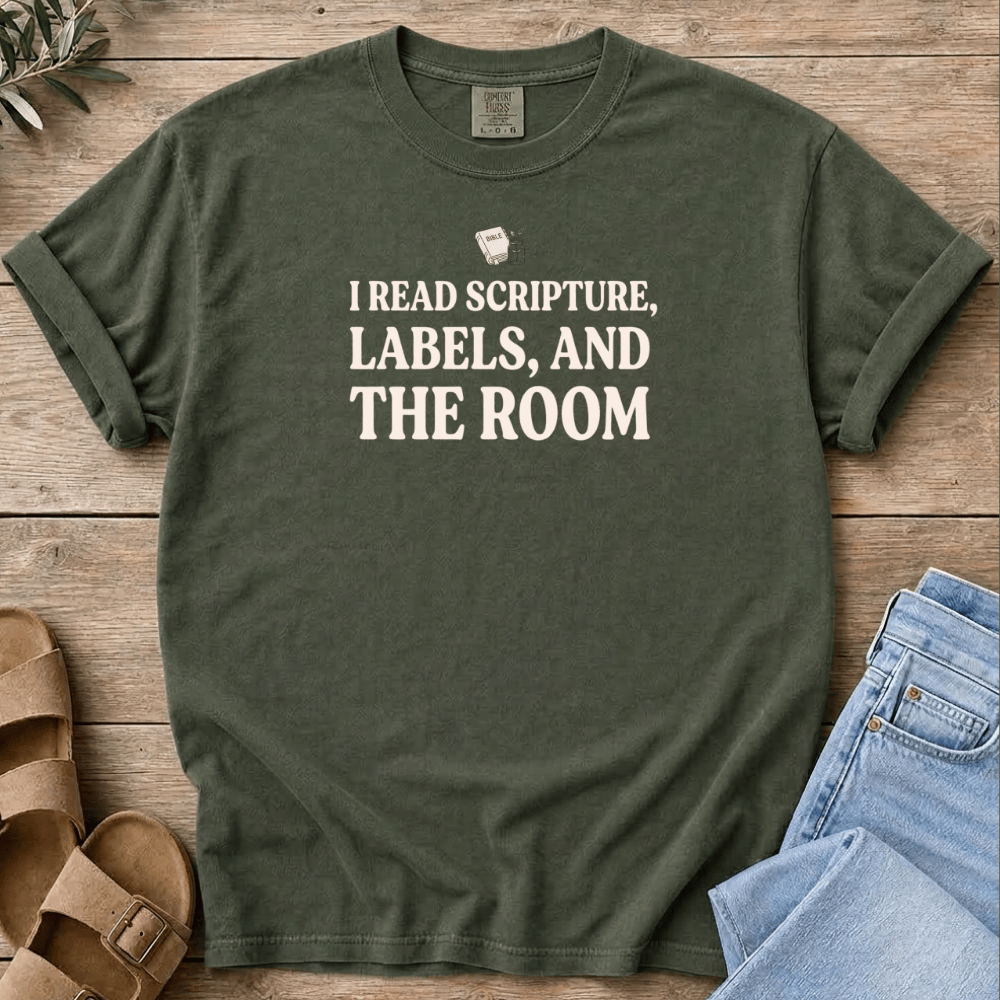 Nourish with Britt T-Shirt I Read T-Shirt I Read Scripture, Labels, and the Room T-Shirt | Crunchy Christian Mom Tee