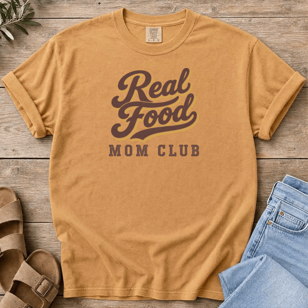 Nourish with Britt T-Shirt Real Food Club T-Shirt Retro Real Food Mom Club T-Shirt