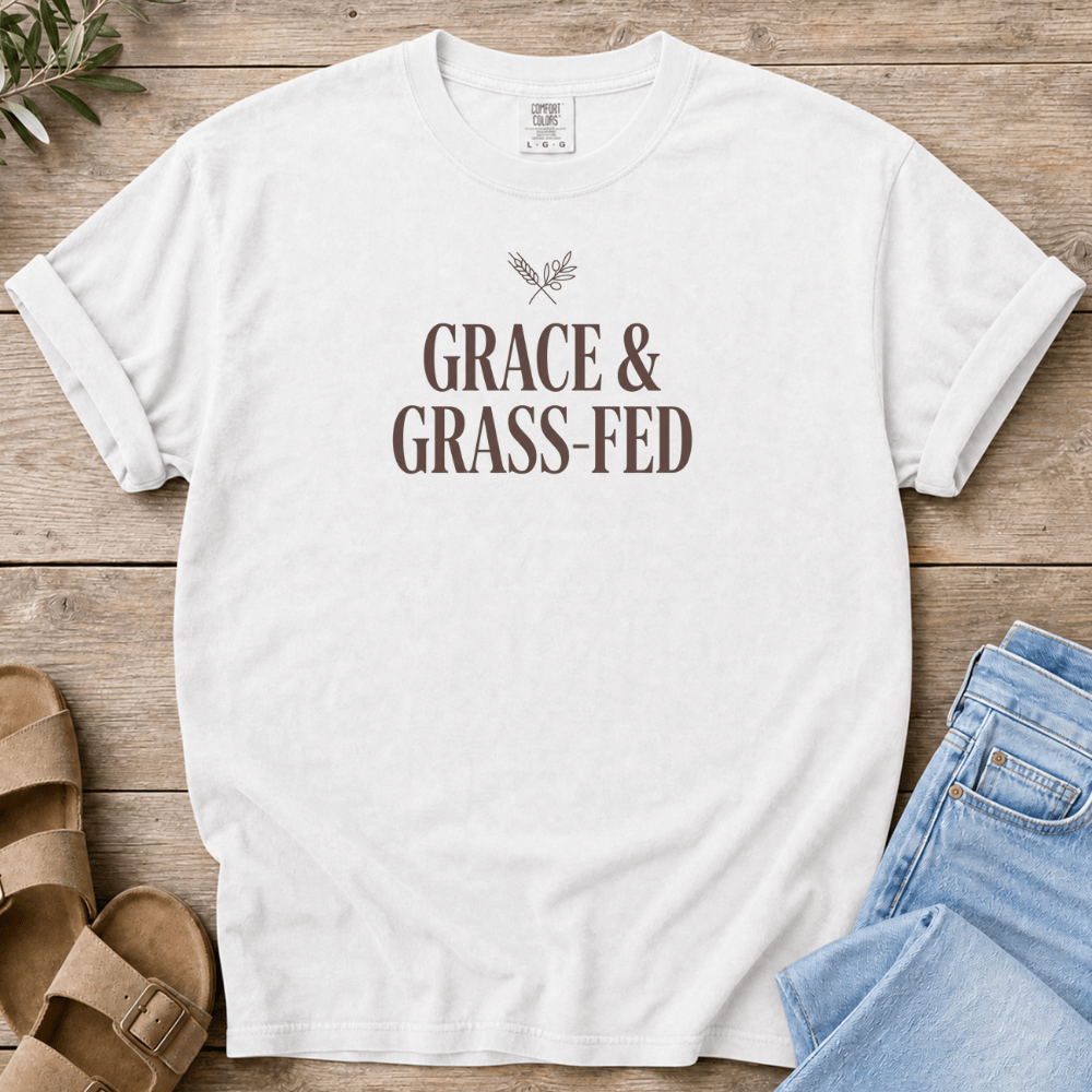 Nourish with Britt T-Shirt Grace & Grassfed T-Shirt Grace & Grass-Fed T-Shirt | Christian Crunchy Mom Tee